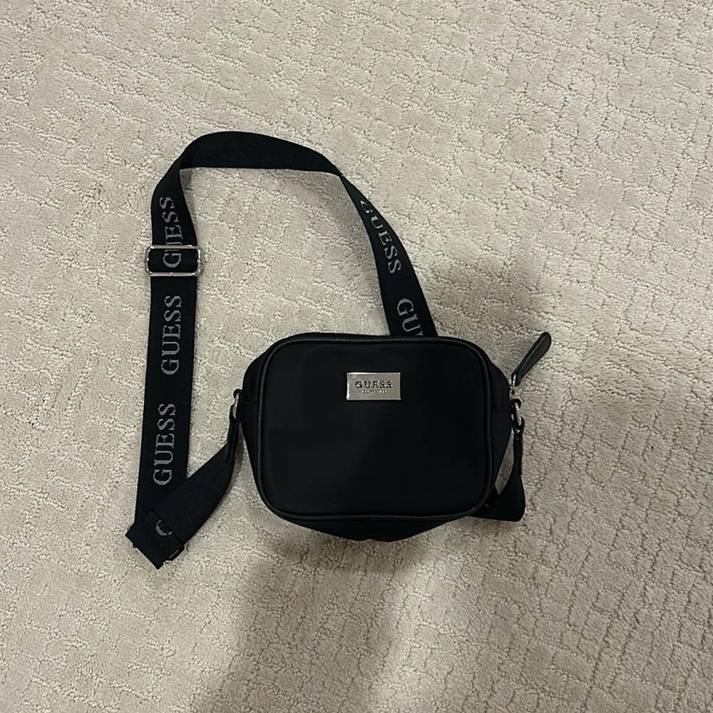 Small GUESS crossbody bag!